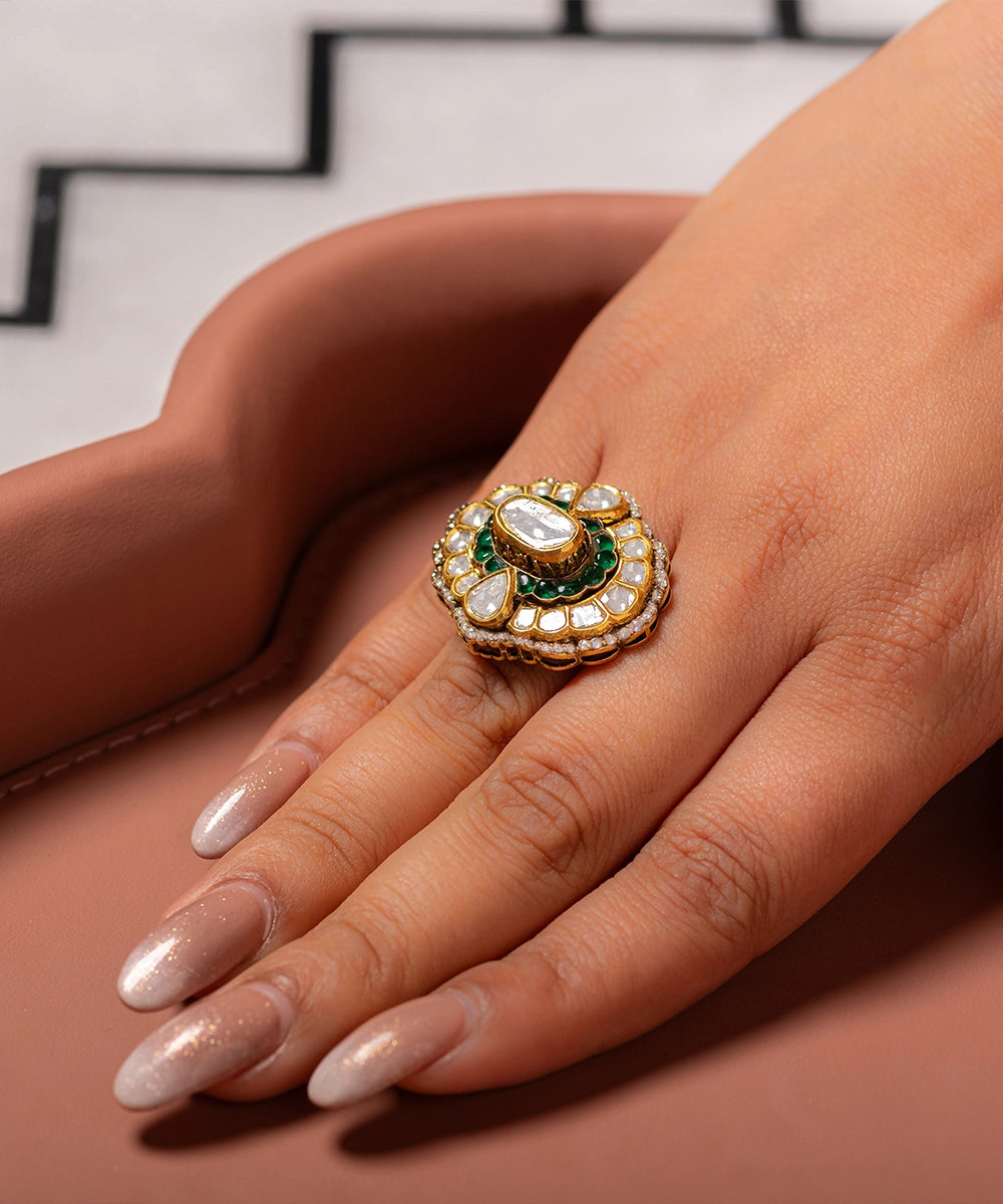 Smara Emerald Ring